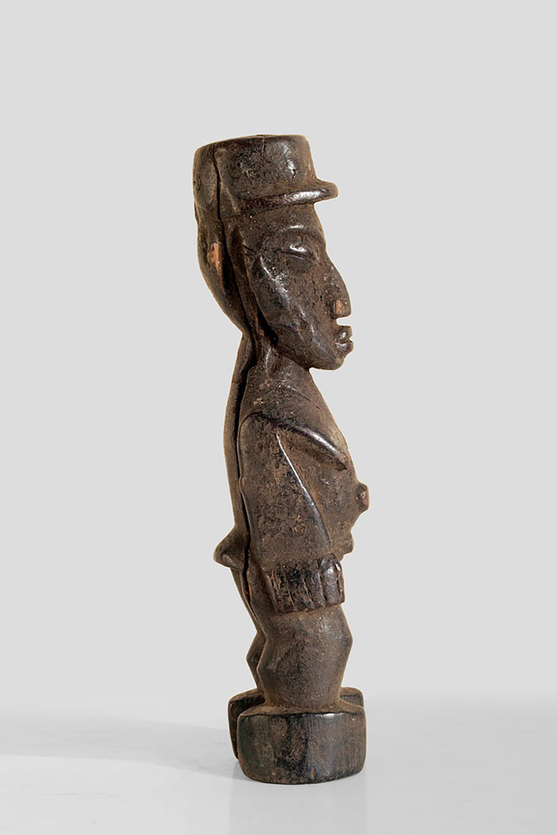 A fragmentary Lobi sculpture