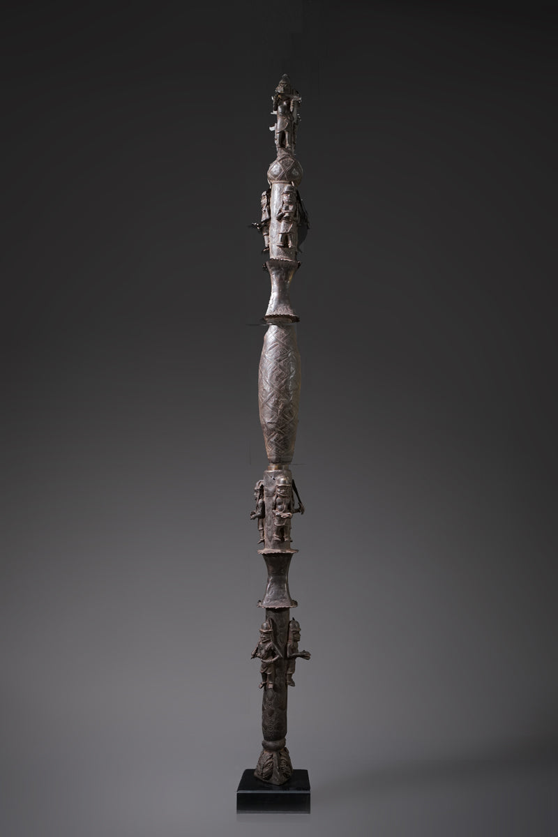 Bronze Rattle A Benin bronze rattle-staff – Galerie Wolfgang Jaenicke