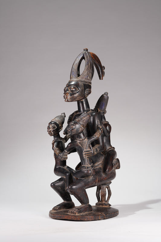 A Yoruba maternity figure