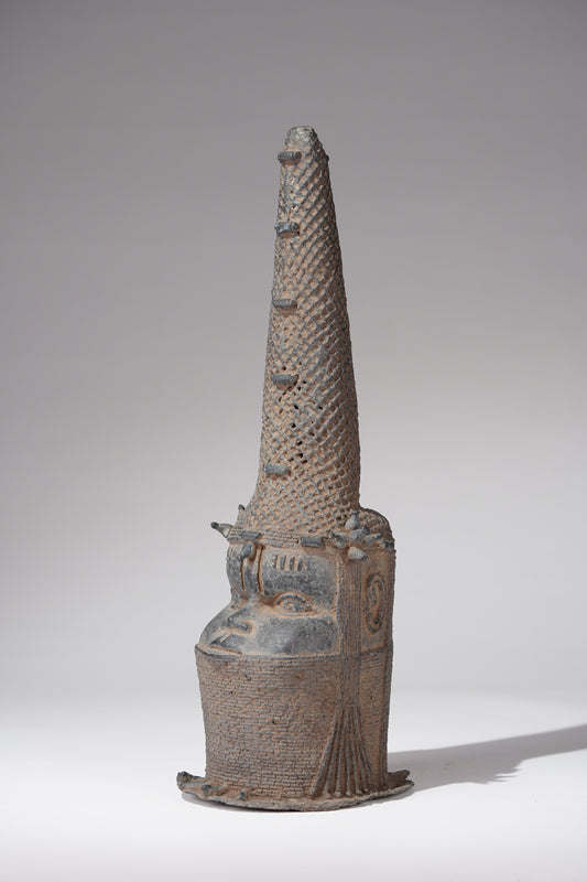 A Queen mother bronze head