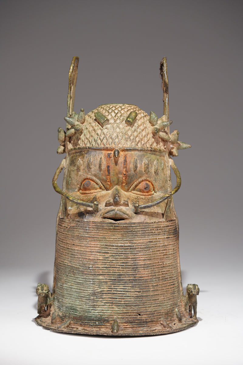 An Uhunmwu-Elao commemorative head