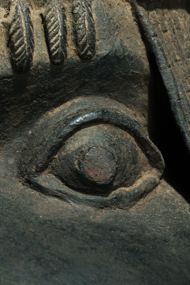 An Uhunmwu-Elao commemorative head of an Ọba