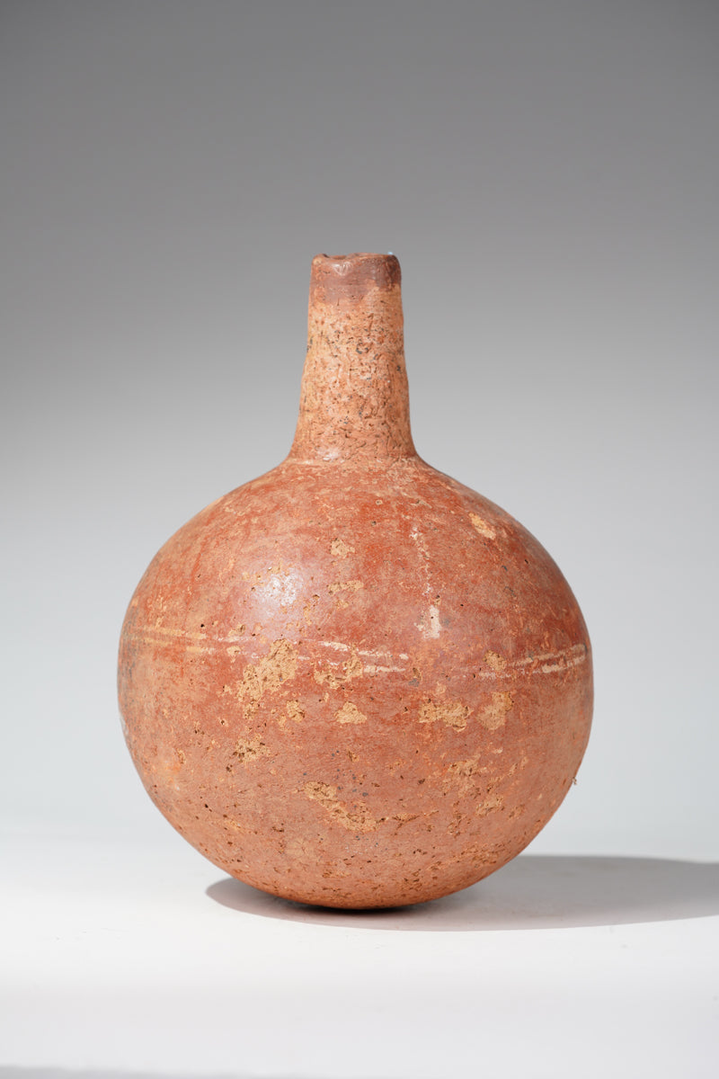 A Djenné terracotta vessel