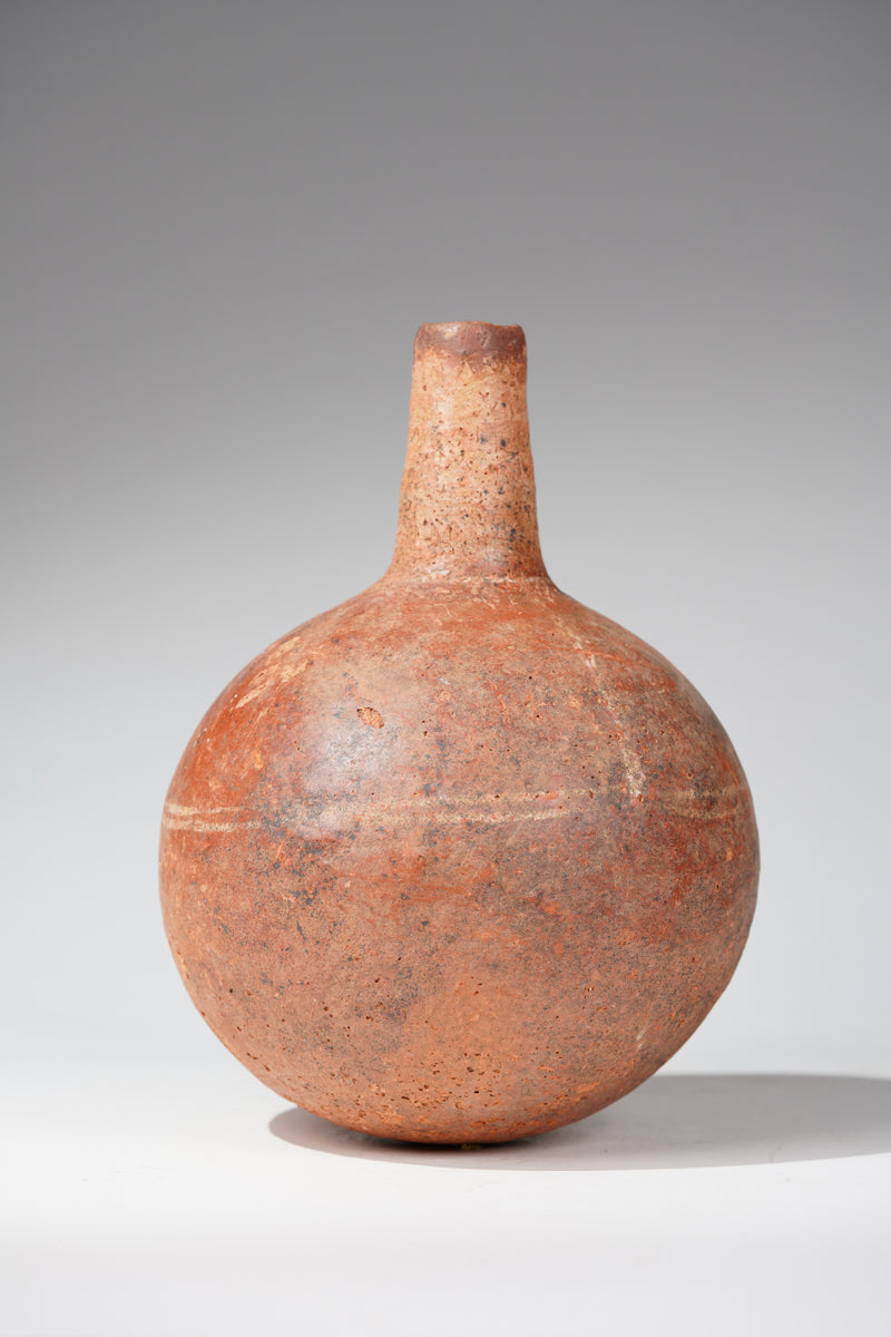 A Djenné terracotta vessel