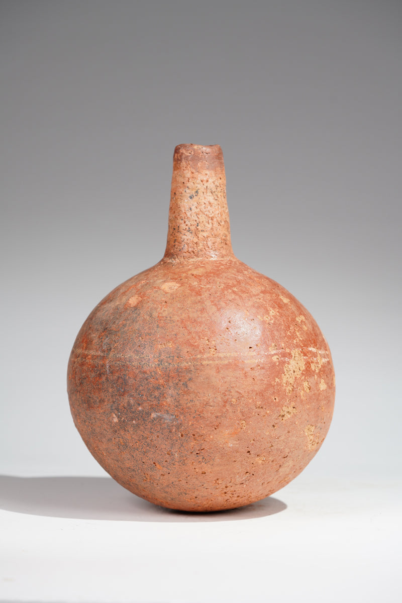 A Djenné terracotta vessel