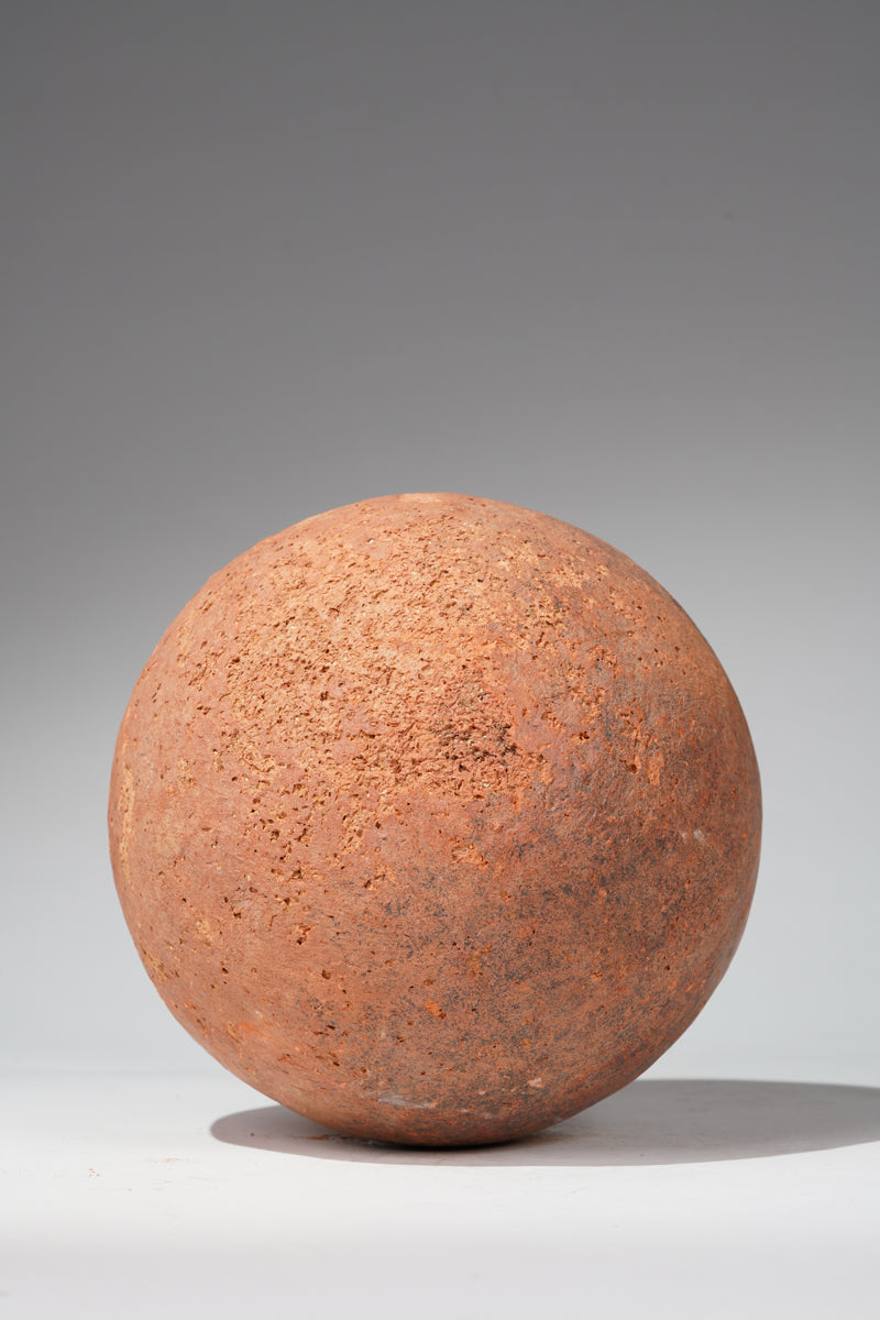 A Djenné terracotta vessel