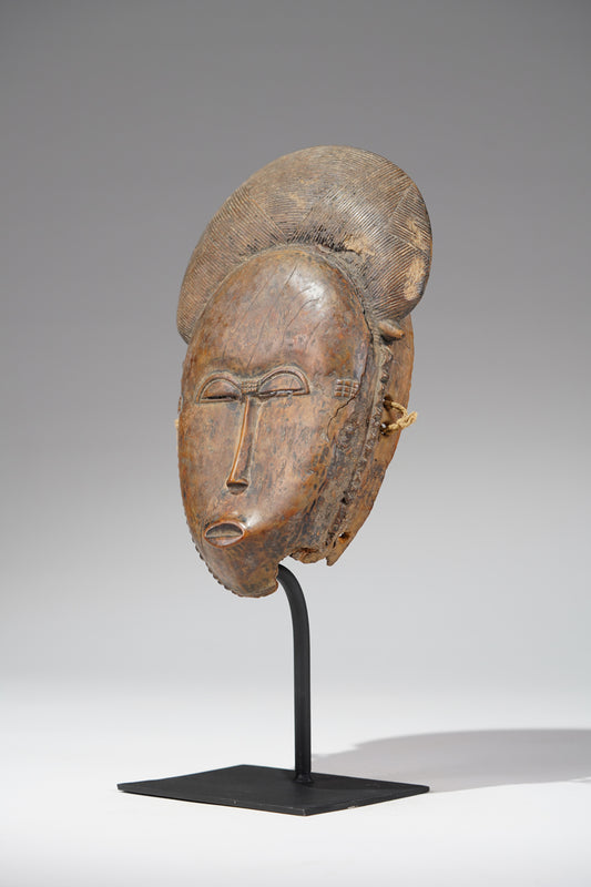 A fragmentary Baule mask