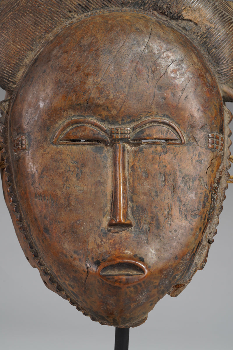 A fragmentary Baule mask