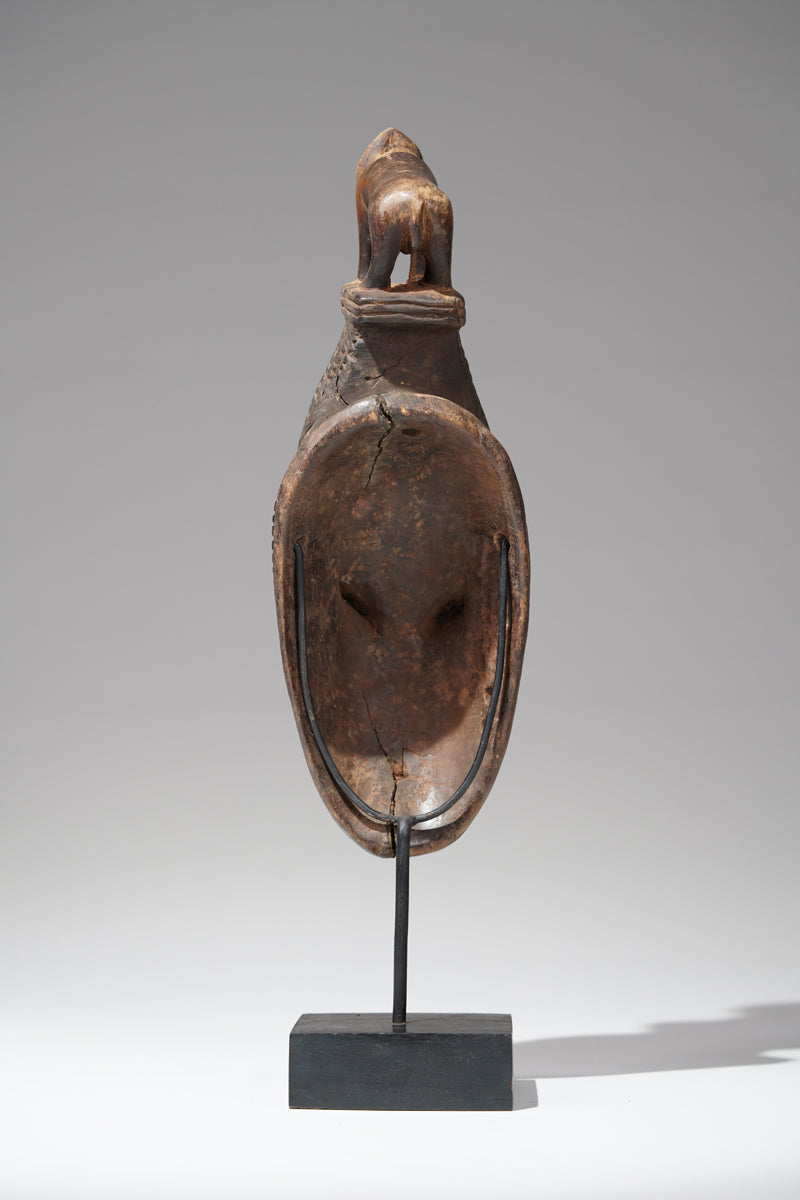 A Guro face mask from the Gohitafla region