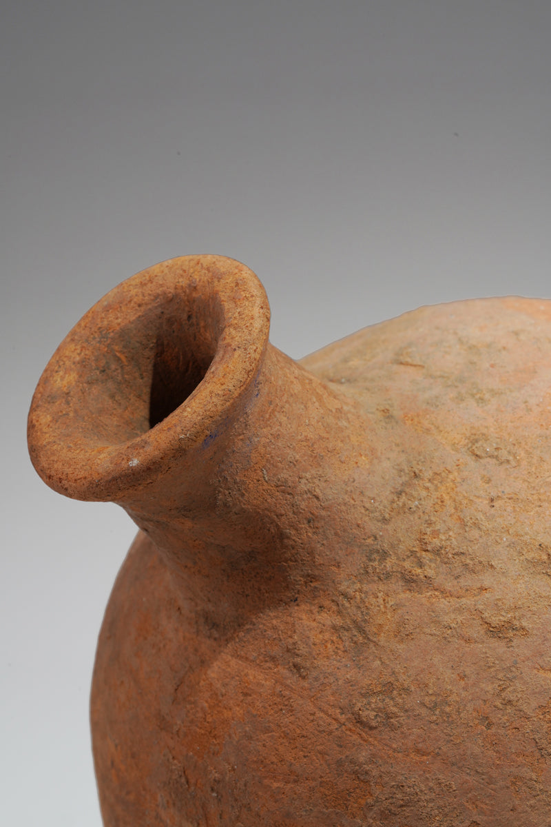 A Djenné terracotta vessel