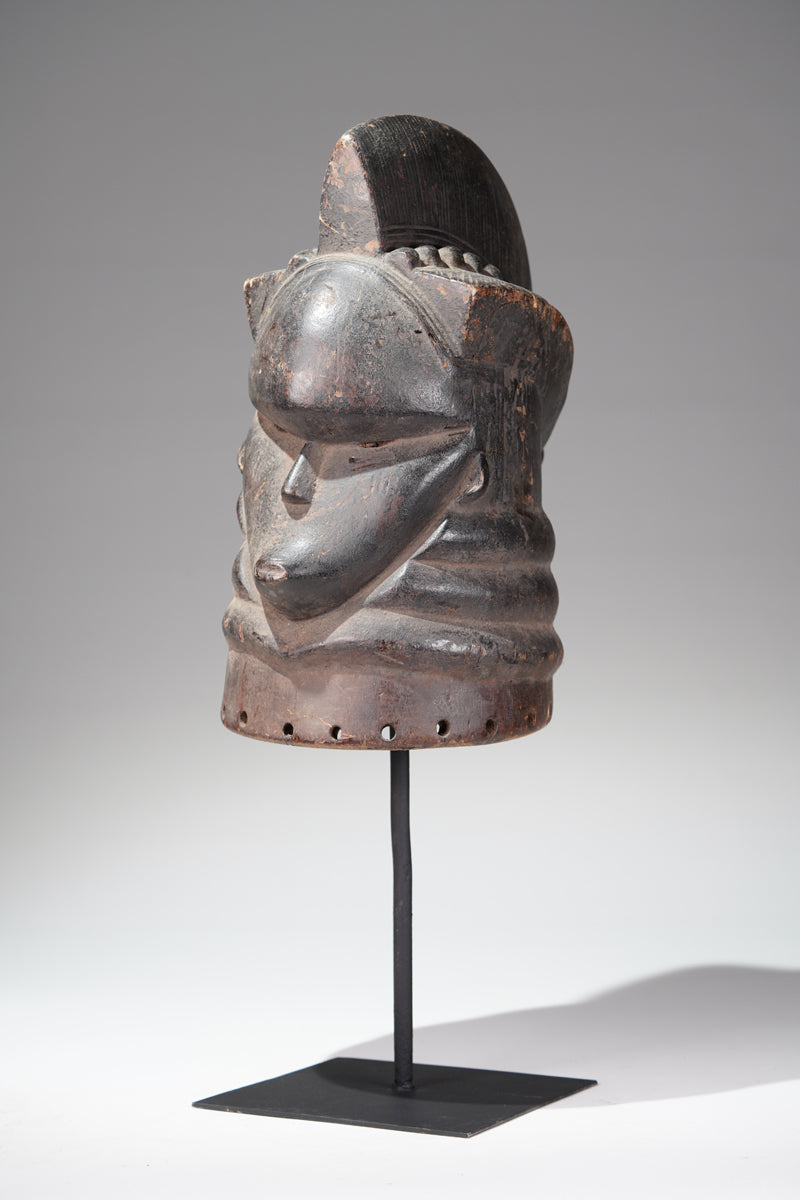 A Mende helmet mask