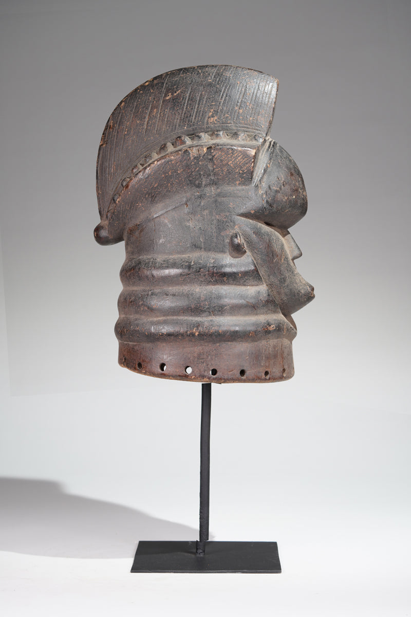 A Mende helmet mask