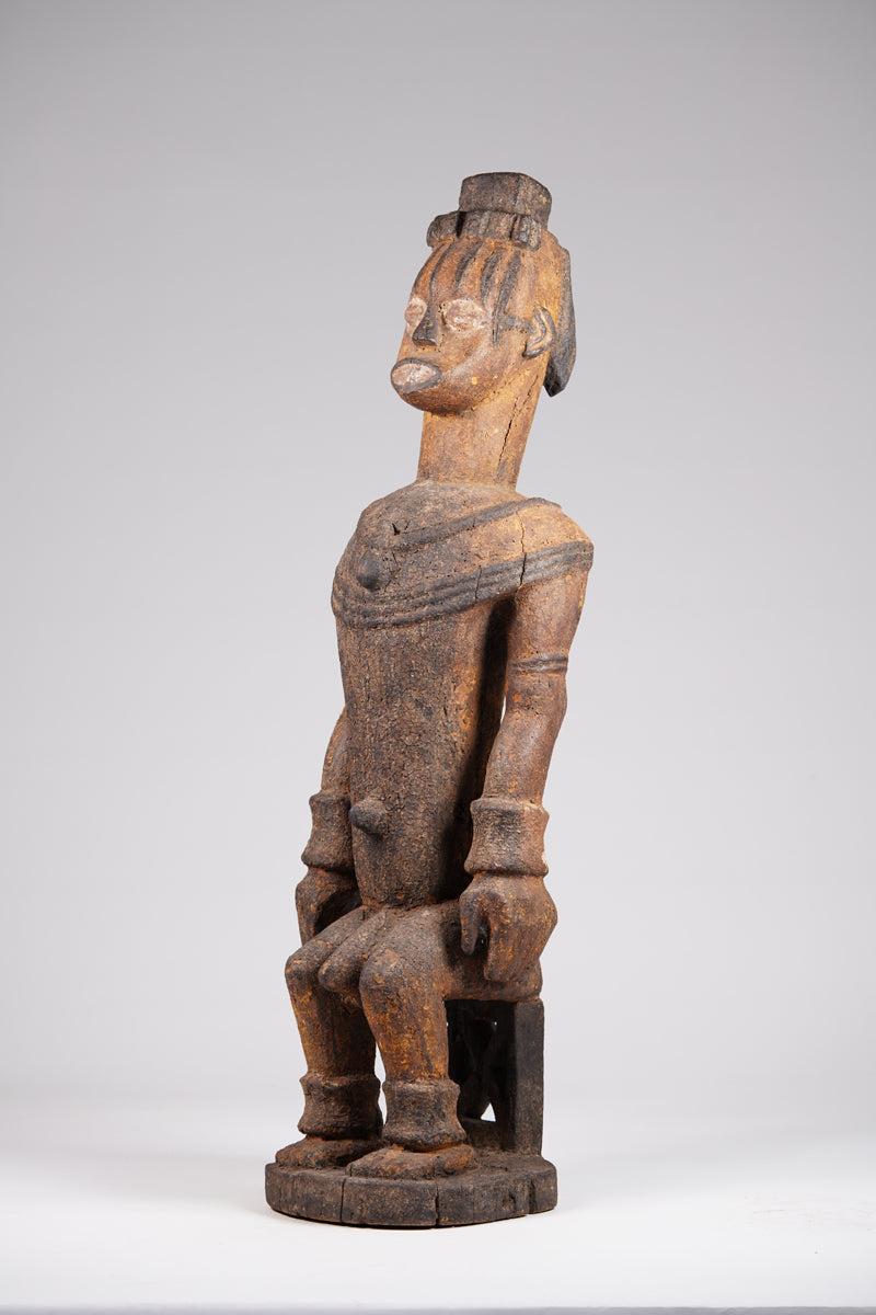 A male Urhobo sculpture