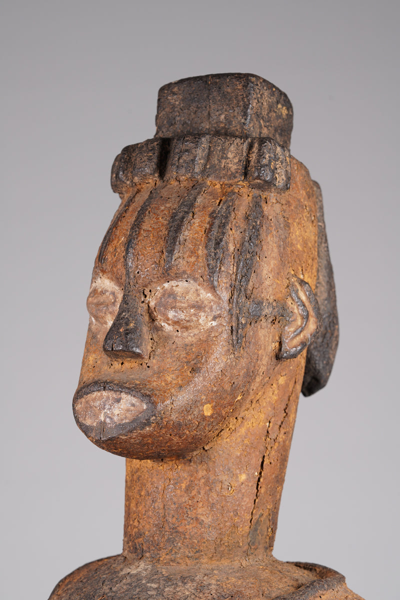 A male Urhobo sculpture