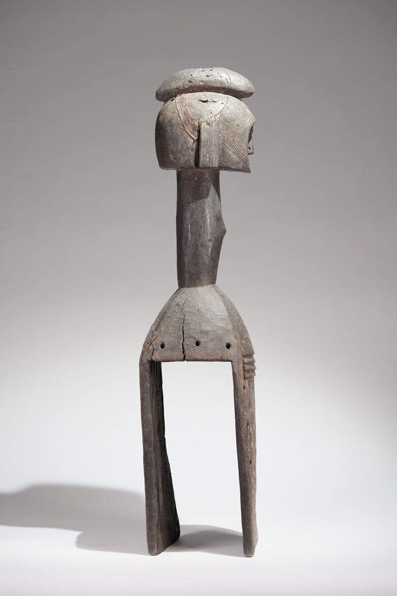 A Montol shoulder mask