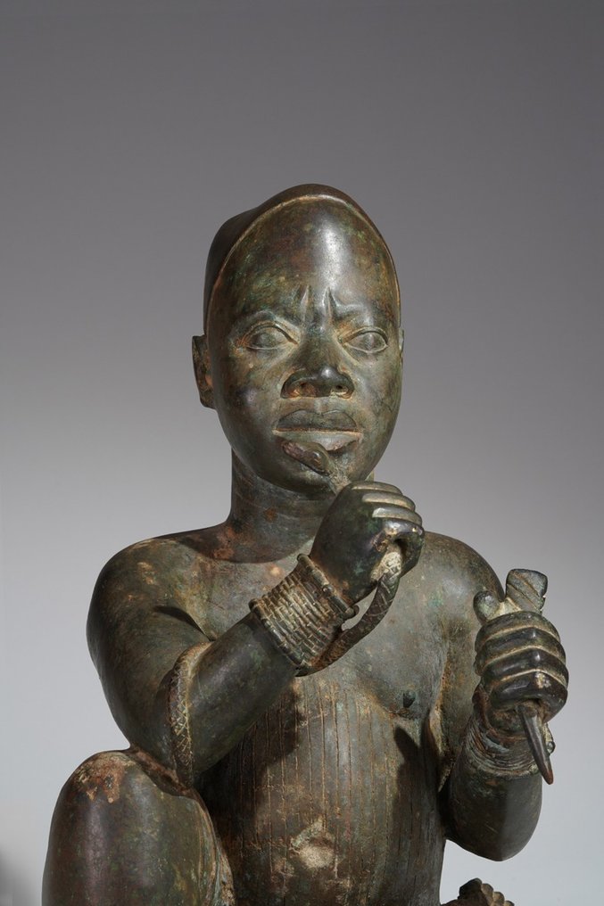 A Bronze sculpture in the style of Tada