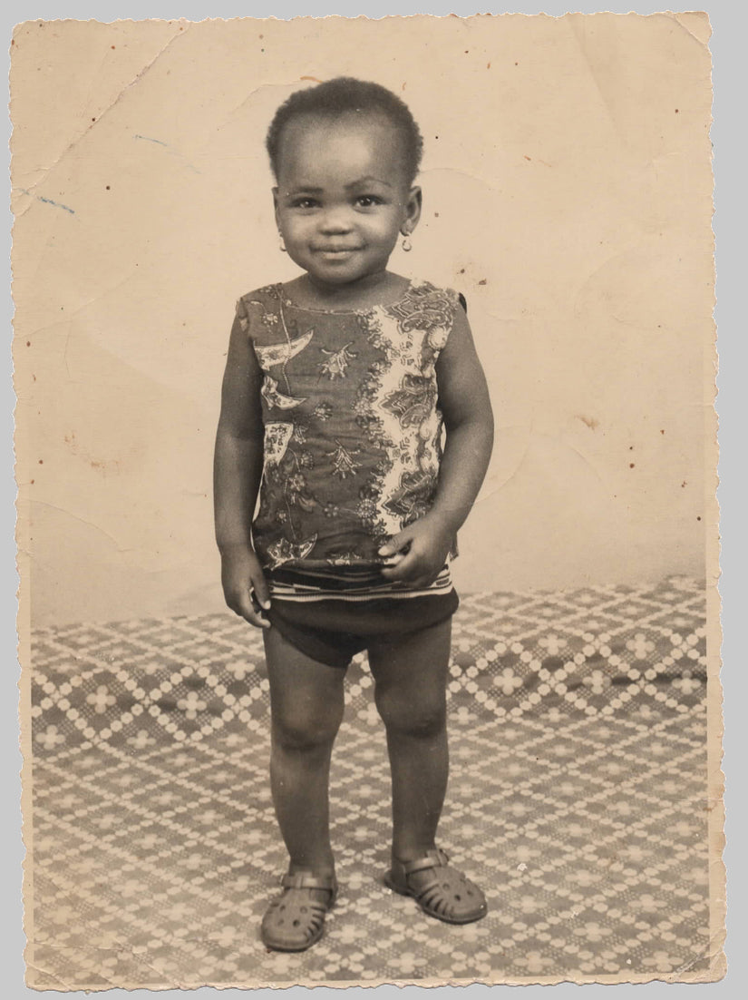 Sixteen original photos by Malick Sidibé and others