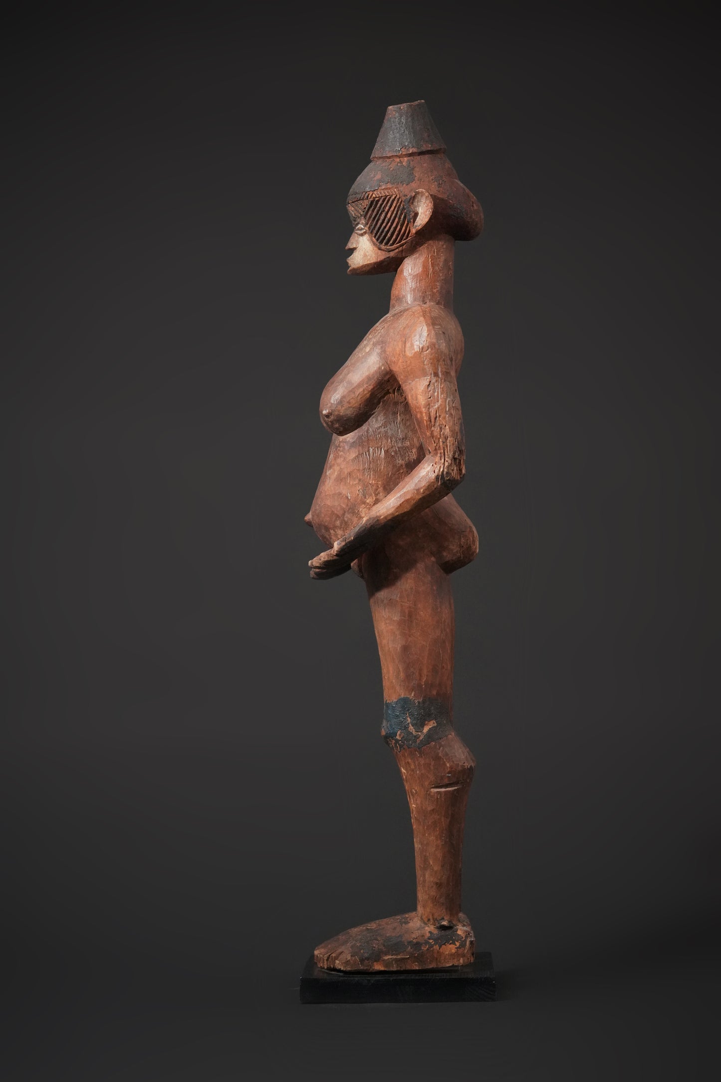 A big female Igbo Alusi Statue