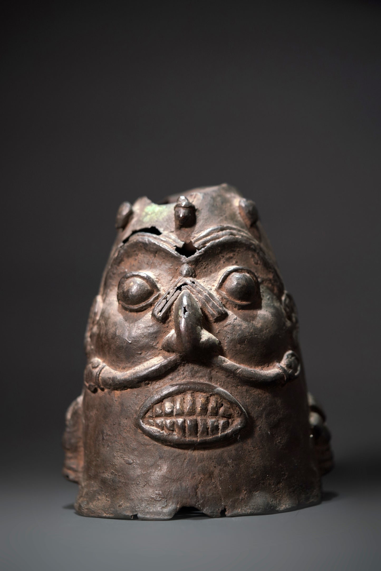 An early double-faced Benin bronze head