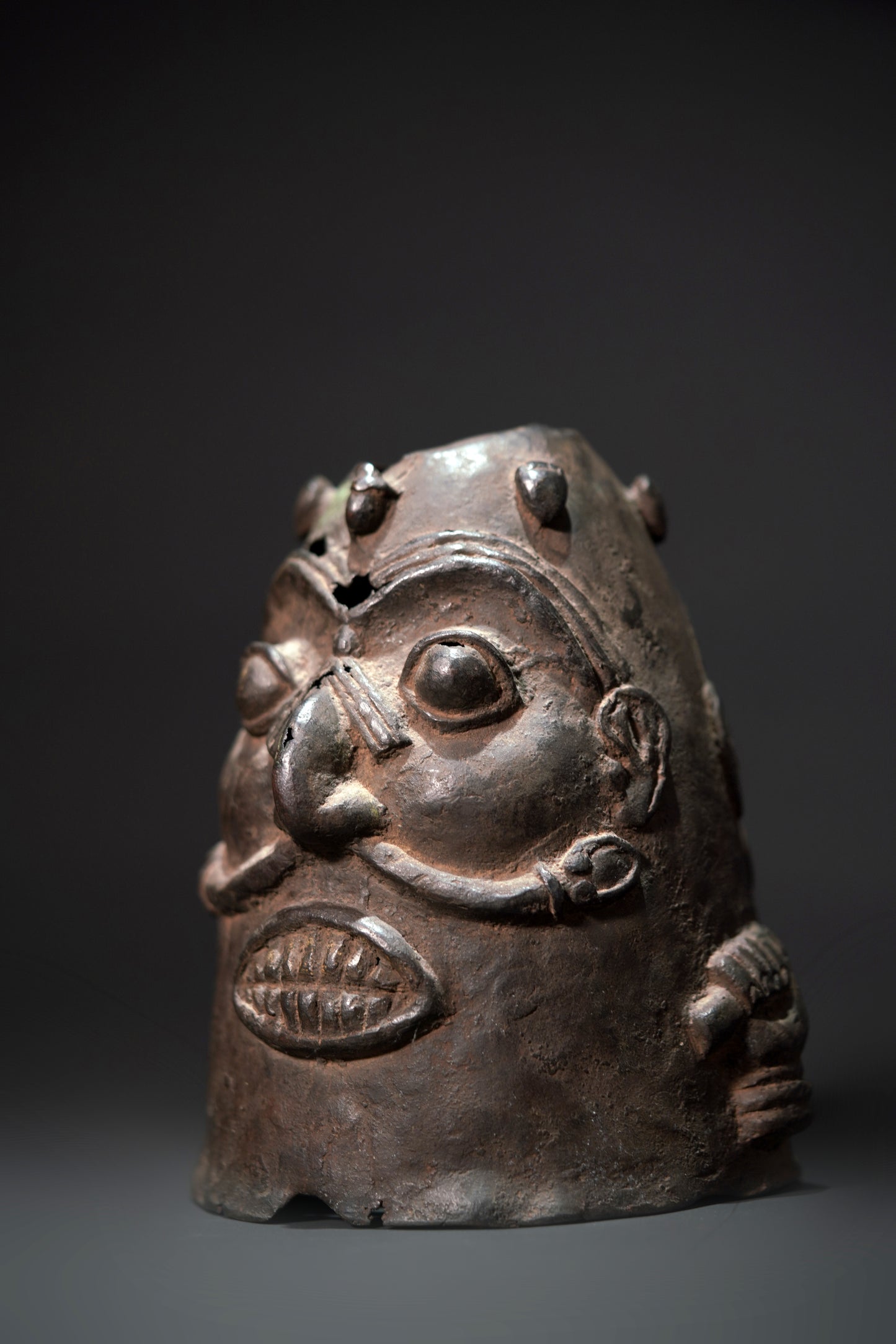 An early double-faced Benin bronze head