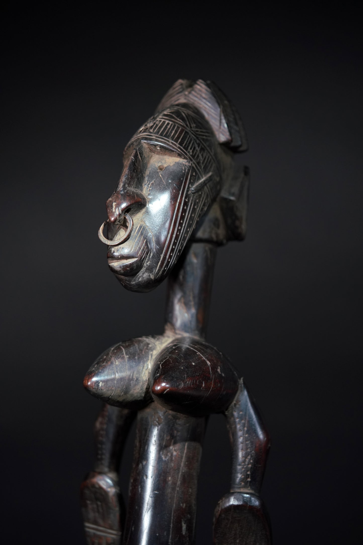 A female Kala (Bamana) sculpture