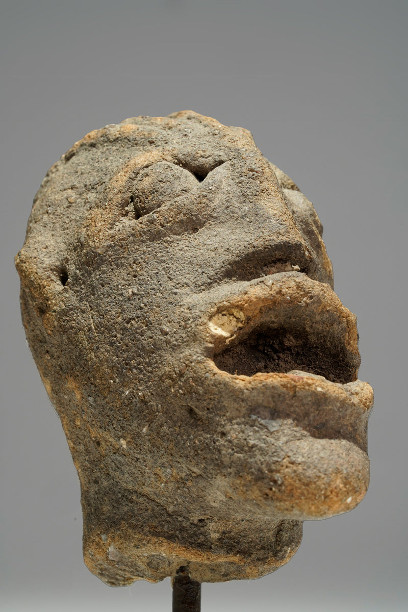 A fragmentary Komaland terracotta head