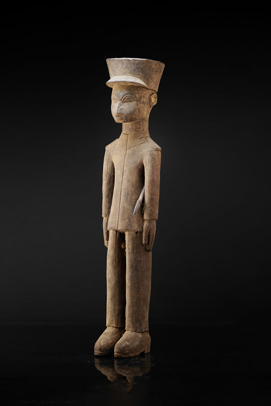 A so called "Colon-Sculpture" of Kilite Noufe