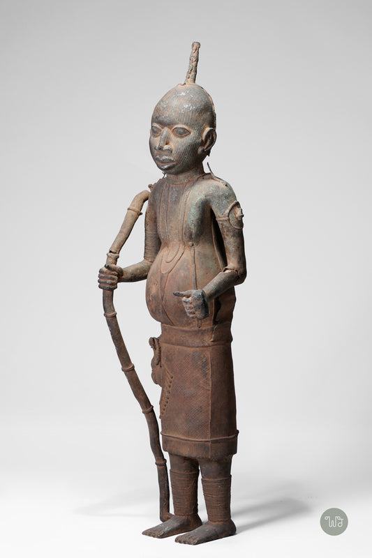 A fragmentary bronze sculpture