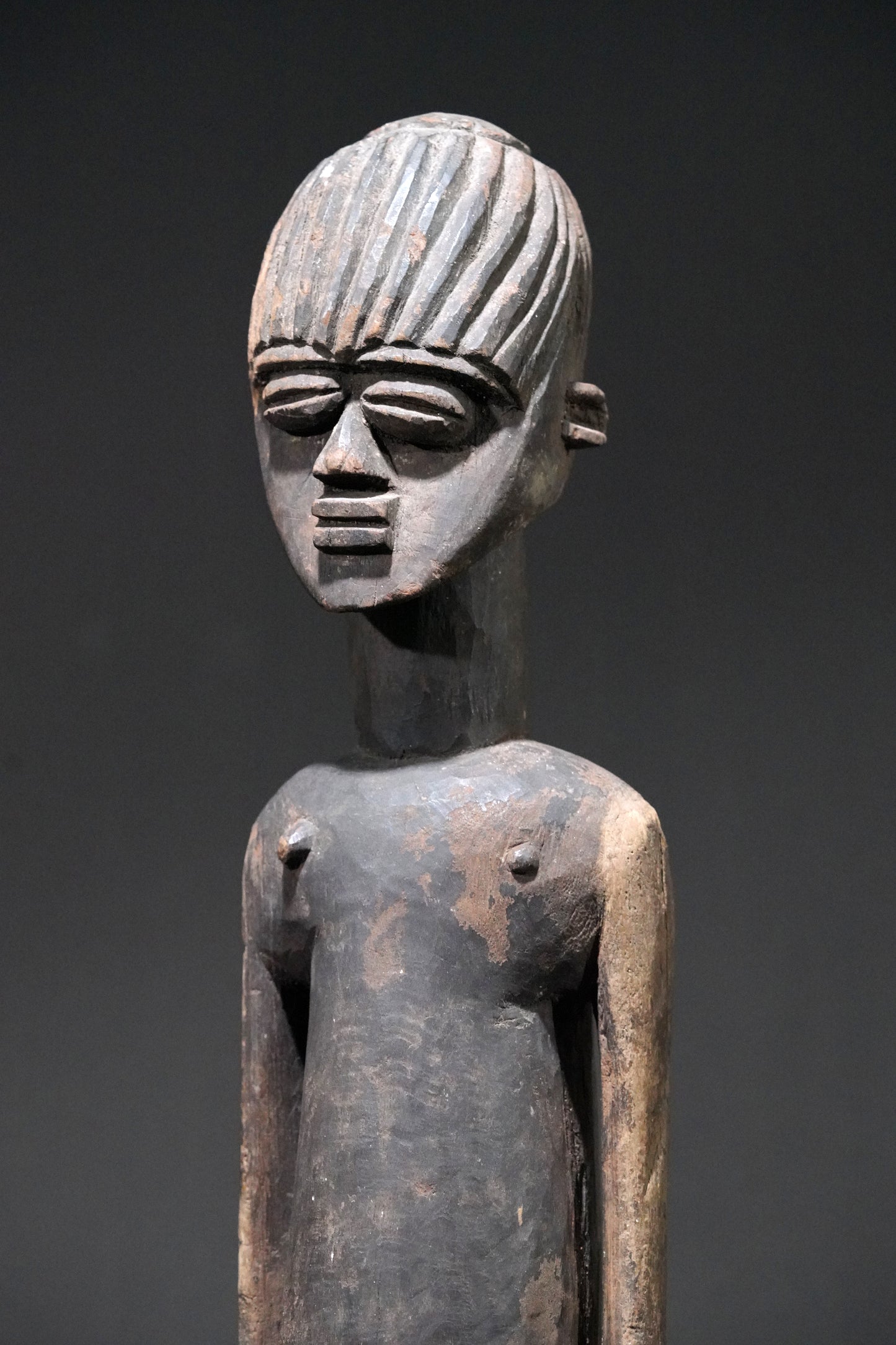 A male Lobi sculpture